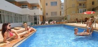 Palma Beach Hotel And Apartments กานปาสติยา ภายนอก รูปภาพ